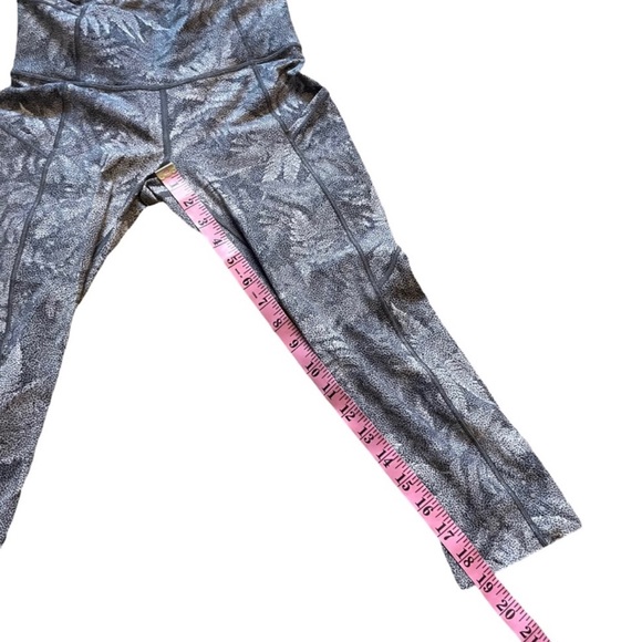 Lululemon Fast & Free Crop (19") - Kindred Spirit Alpine White Multi size 4 - Picture 11 of 16